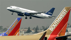 Самолеты авиакомпаний Southwest и JetBlue
